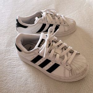 Toddler Adidas Classic Top Cap Shoe With Three Stripes